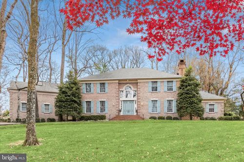 949 Bellview Rd, Mclean, VA, 22102-1213 | Card Image