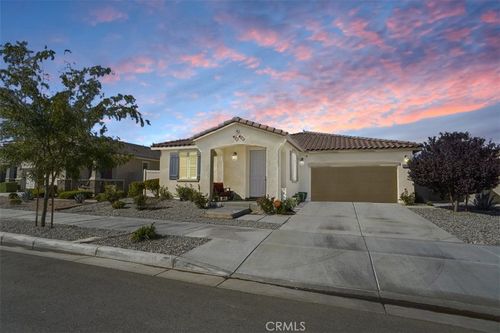 45043 Moccasin Pl, Lancaster, CA, 93536-7642 | Card Image
