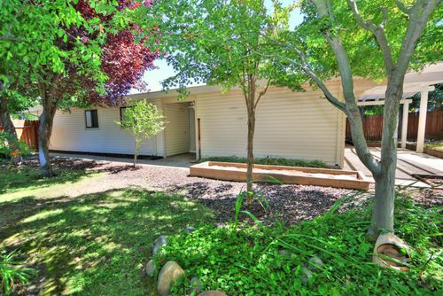 4929 Clear Circle, Carmichael, CA, 95608 | Card Image