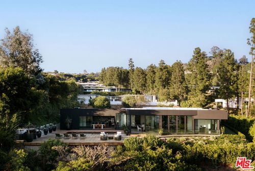 500 Chalette Dr, Beverly Hills, CA, 90210-1916 | Card Image