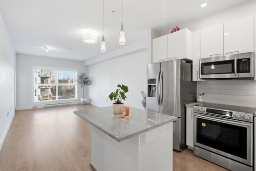 310-20175 53 Ave, Langley, BC, V3A0J8 | Card Image