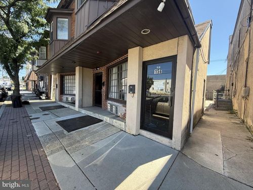 b-15 W 10th St, MARCUS HOOK, PA, 19061-4512 | Card Image