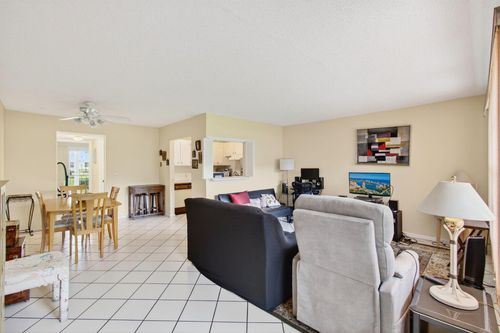 384 Fanshaw J, Boca Raton, FL, 33434-3091 | Card Image