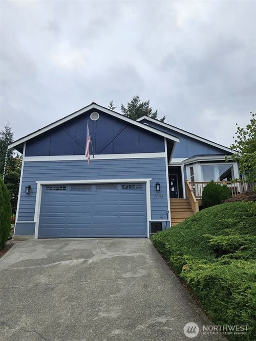 1043 5th St, Steilacoom, WA, 98388-1810 | Card Image