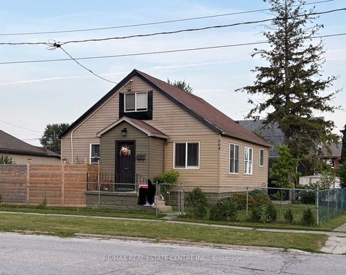 {{alt}} | Card Image