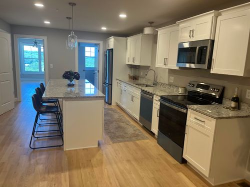 2 Cypress Ln, Windham, NH, 03087-1836 | Card Image