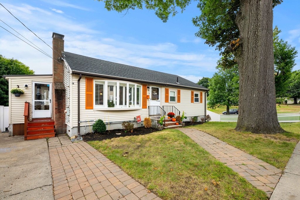 Orange St, Woburn, MA 01801