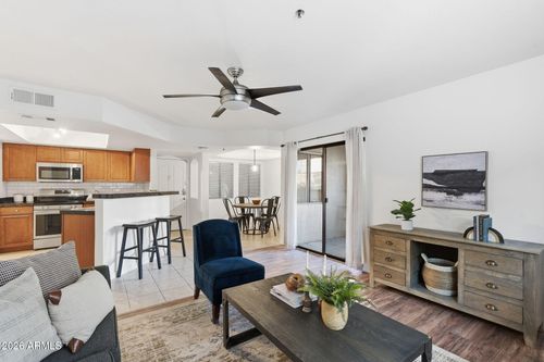 109-5104 N 32nd St, Phoenix, AZ, 85018-1473 | Card Image