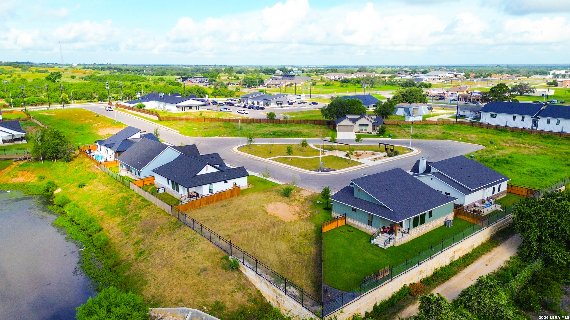 Land in La Vernia 4