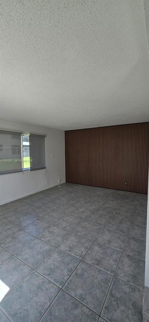 30-2120 Sherwood Forest Blvd, West Palm Beach, FL, 33415-7075 | Card Image