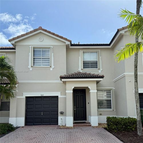 909 Ne 42nd Ave, Homestead, FL, 33033 | Card Image
