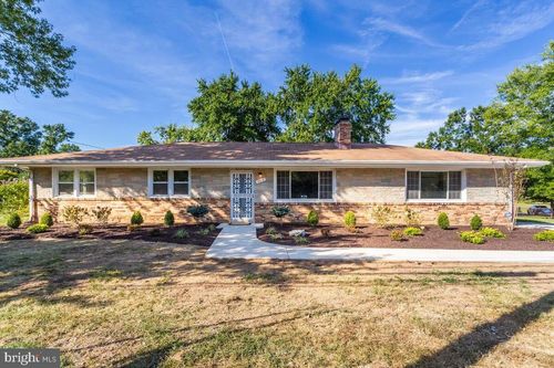 5515 Temple Hill Rd, TEMPLE HILLS, MD, 20748-4806 | Card Image