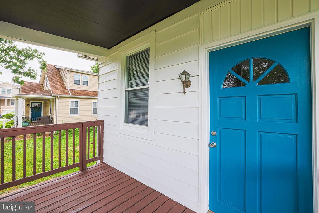 Residential in PARKVILLE 4