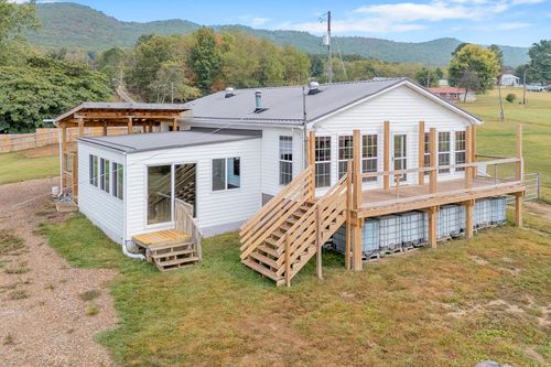 209 Slate Spring Branch Rd, Wytheville, VA, 24382-5230 | Card Image
