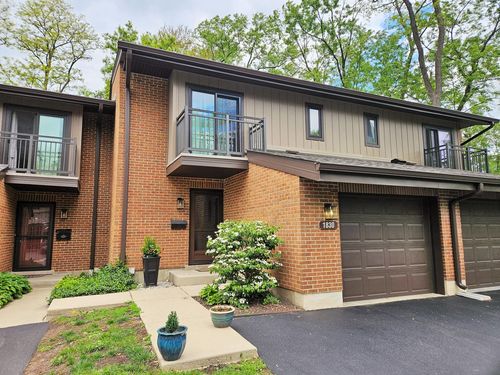 1830-1830 Chestnut Ave, Glenview, IL, 60025-1603 | Card Image
