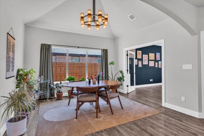 6803 52 Nd St, House other with 3 bedrooms, 2 bathrooms and null parking in Lubbock TX | Image 12