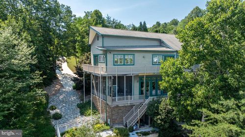 368 Peninsula Pt, Lynch Station, VA, 24571-2349 | Card Image