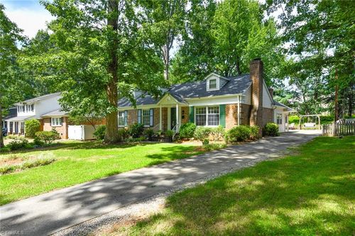 2906 Stratford Dr, Greensboro, NC, 27408-3330 | Card Image