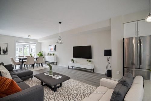 22 Waterview Lane, Grimsby, ON, L3M0H2 | Card Image