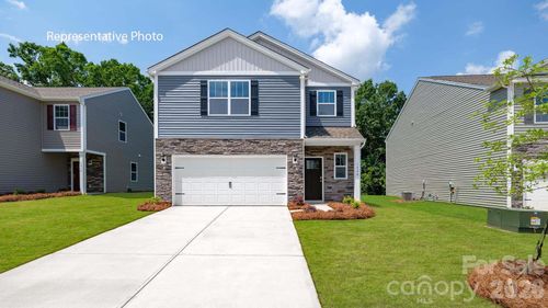 1374 37th Avenue Ln Ne, Hickory, NC, 28601-9692 | Card Image
