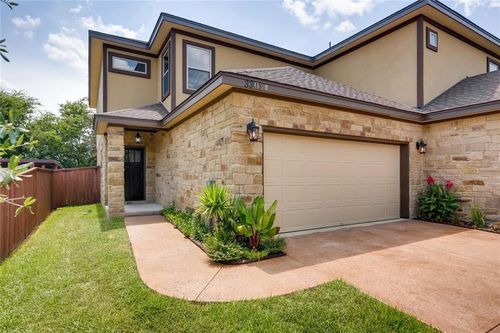 a-3303 Blumie St, Austin, TX, 78745-6701 | Card Image