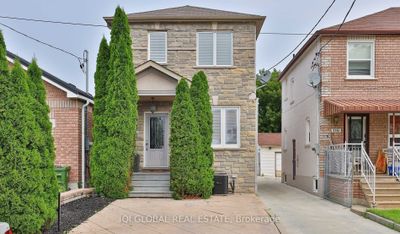 118 Northland Ave, House other with 3 bedrooms, 3 bathrooms and 2 parking in Toronto ON | Image 1