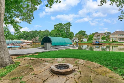 6795 Kingston Cove Ln, Willis, TX, 77318-9173 | Card Image
