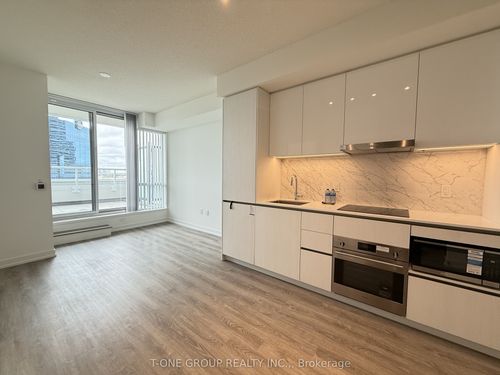 503-8 Interchange Way, Concord, ON, L4K0R2 | Card Image