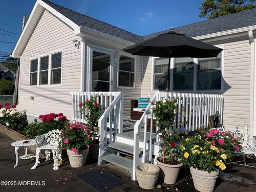 2 Pine Crest Dr, Toms River, NJ, 08753-1933 | Card Image