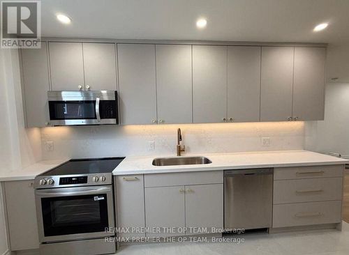 54 Vaughan Rd, Toronto, ON, M6G2N4 | Card Image