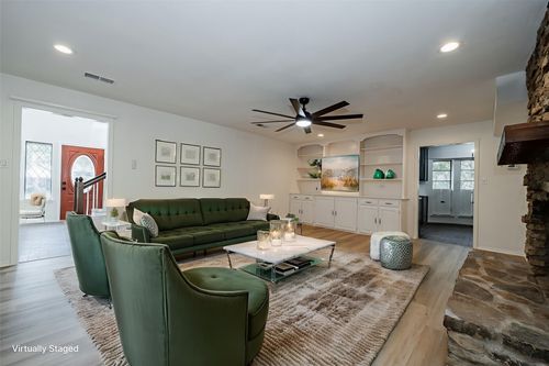 2811 Burlwood Dr, Dwg, TX, 76016-6004 | Card Image