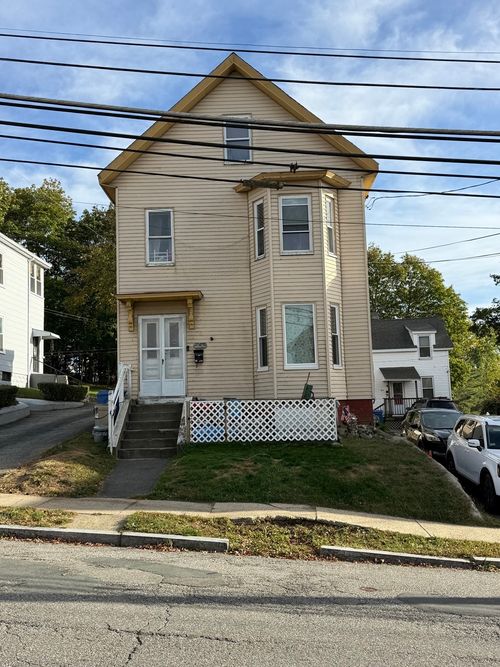 r1-36 Richardson Street, Wakefield, MA, 01880 | Card Image
