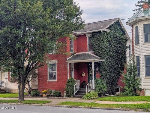 32 N Spring St, Everett, PA, 15537-1160 | Card Image
