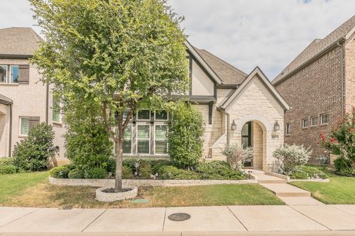 8051 Sunflower Ln, Dallas, TX, 75252-8028 | Card Image