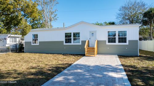 1913 Woodcrest Dr, Ormond Beach, FL, 32174-7292 | Card Image