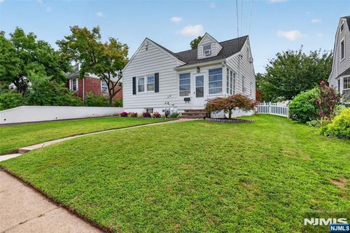 10-08 Campbell Rd, Fair Lawn, NJ, 07410-1919 | Card Image
