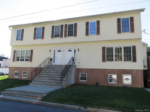 31 Edison Ave, Yonkers, NY, 10710-2701 | Card Image