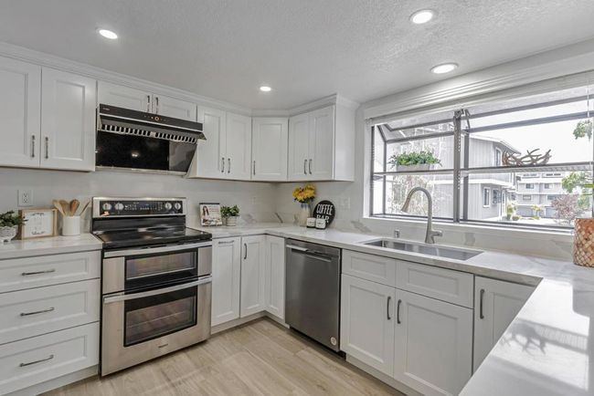 155 Monte Villa Court, Townhouse with 2 bedrooms, 3 bathrooms and 2 parking in Campbell CA | Image 12