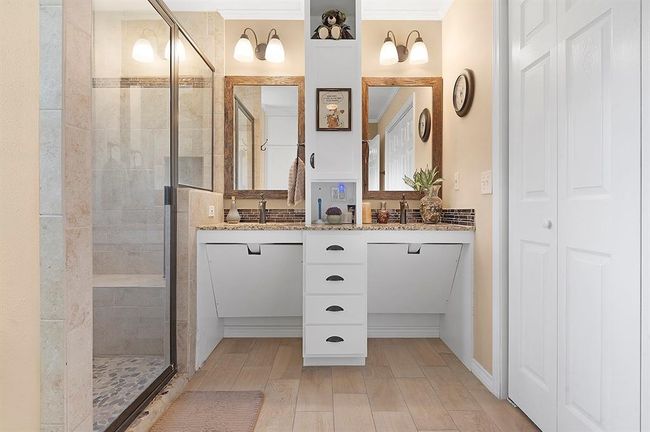 Primary Bath | Image 17