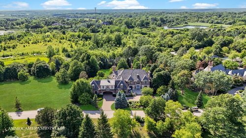 8 Brooke Ln, South Barrington, IL, 60010-9357 | Card Image