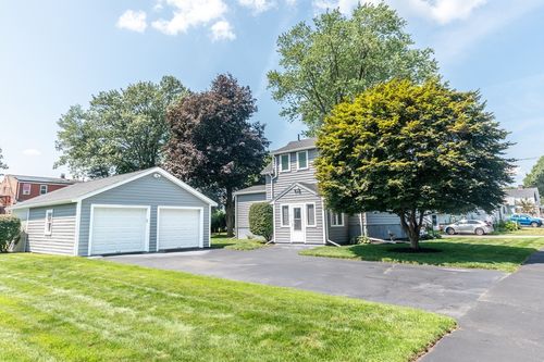 19 Guild Rd, Framingham, MA, 01702-8712 | Card Image