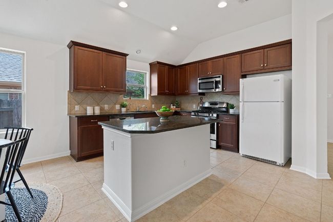 12015 Kincardine Way, House other with 3 bedrooms, 2 bathrooms and null parking in Austin TX | Image 5