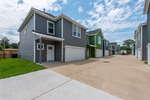 a-8202 Homewood Ln, Houston, TX, 77028-1512 | Card Image