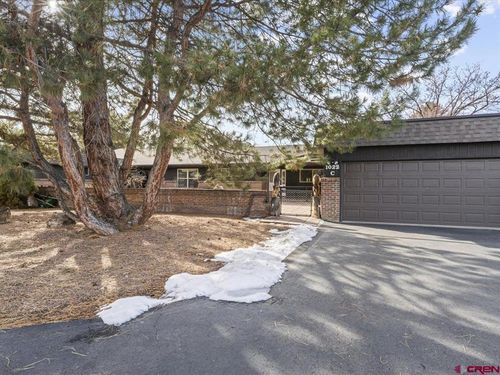 c-1022 Phillips Ct, Montrose, CO, 81401-5614 | Card Image