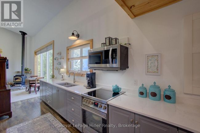 84841 Shamrock Beach Rd, House other with 4 bedrooms, 2 bathrooms and 2 parking in Goderich ON | Image 6