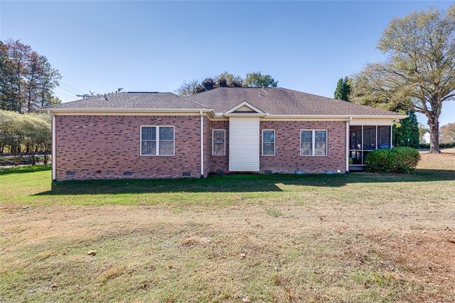 215 Killarney Way, House other with 3 bedrooms, 3 bathrooms and null parking in Easley SC | Image 36