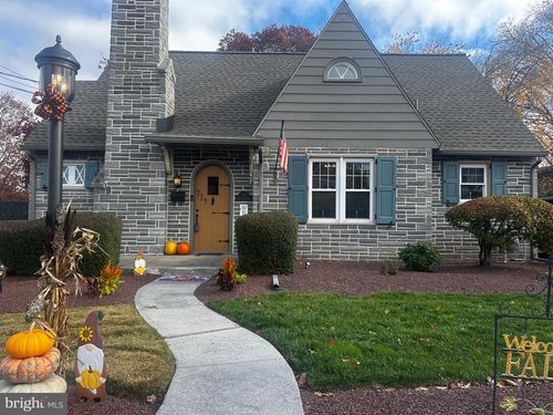 719 S Spruce St, ELIZABETHTOWN, PA, 17022-2755 | Card Image