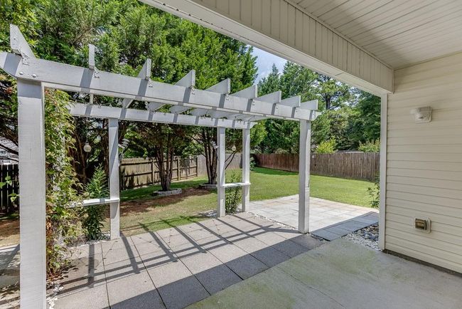 2464 Laurelfield Dr, House other with 3 bedrooms, 2 bathrooms and null parking in Grayson GA | Image 38