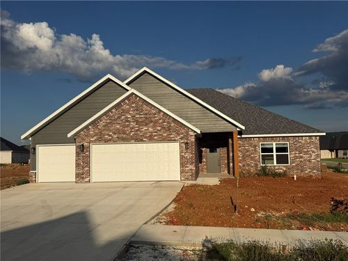 110 N Bloodhound Ave, Farmington, AR, 72730-3196 | Card Image