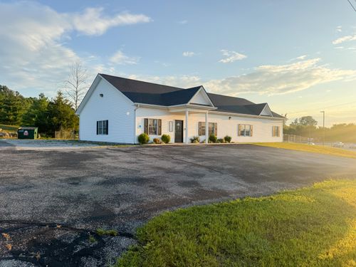 162 E Somerset Church Rd, Somerset, KY, 42503-4977 | Card Image